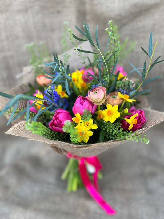Spring hessian wrapped bouquet (available for collection/ delivery from 12th March)